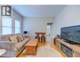 23 LYONS Avenue - 9