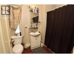 62 ARTHUR Street - 12