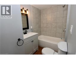 62 ARTHUR Street - 41