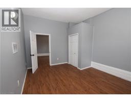 62 ARTHUR Street - 44