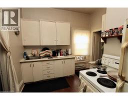 62 ARTHUR Street - 5