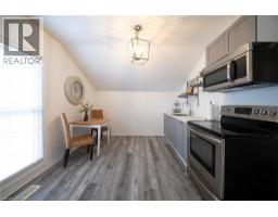 171 DRUMMOND Street - 11