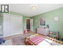 33 EDWARD Avenue - 18