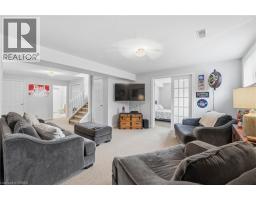 63 COULAS Crescent - 17
