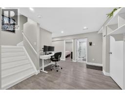 3 BOWES Court - 30