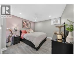 3 BOWES Court - 33