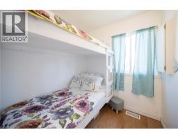 21 FERRIS Street - 17