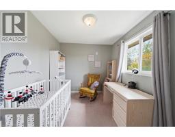 38 CARDINAL Drive - 17