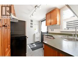 23 BRITANNIA Avenue - 12