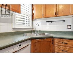 23 BRITANNIA Avenue - 14