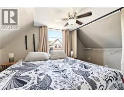 23 BRITANNIA Avenue - 16