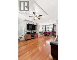 23 BRITANNIA Avenue - 7