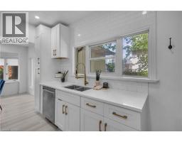 378 NORFOLK Street N - 11