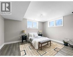 18 HARPER Boulevard - 36