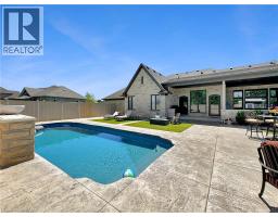 18 HARPER Boulevard - 40