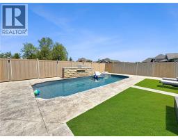 18 HARPER Boulevard - 44