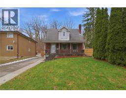7 BARRY Drive - 1