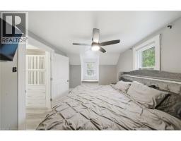 7 BARRY Drive - 16