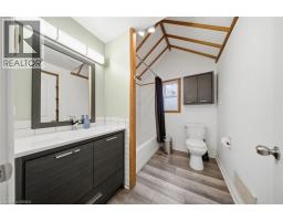 7 BARRY Drive - 18