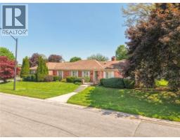 3 FIELDSTONE Circle - 3
