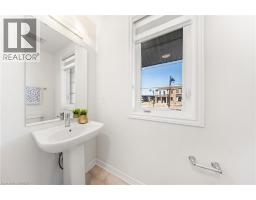 1 BEE Crescent - 18