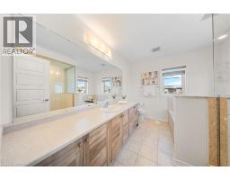 1 BEE Crescent - 27
