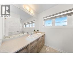 1 BEE Crescent - 34