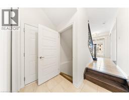1 BEE Crescent - 37
