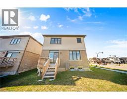 1 BEE Crescent - 43