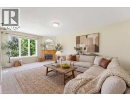 30 COBBLESTONE Drive - 17
