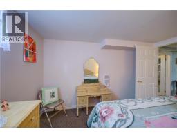 83 EVELYN Street - 25