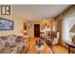83 EVELYN Street - 6