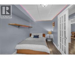 5 WALPOLE Drive - 27
