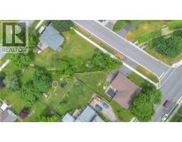 5 WALPOLE Drive - 40