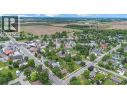 5 WALPOLE Drive - 42