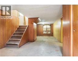 24 PARK Road N - 21