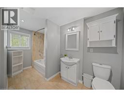 44 LAWRENCE Street - 27