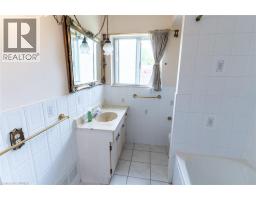 107 QUEENSWAY Drive - 17