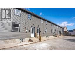 55 WINNIETT Street - 14