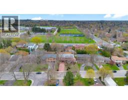 17 BRAEMAR Place - 48