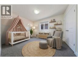 32 ARLINGTON Parkway - 18