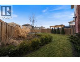 32 ARLINGTON Parkway - 26