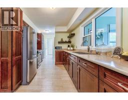 35 CHURCH Street W - 11