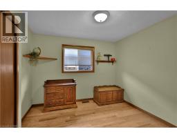 46 ANDERSON Avenue - 19
