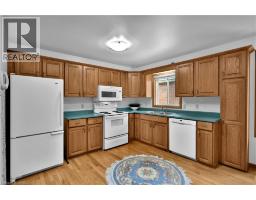 46 ANDERSON Avenue - 8