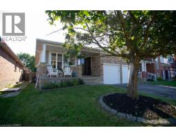48 LOVELL Crescent - 2