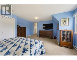 149 TOLLGATE Road - 23