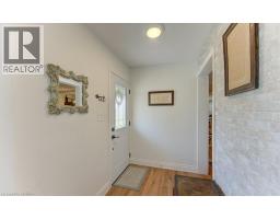 4 WELLINGTON Street - 12