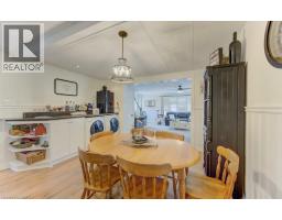 4 WELLINGTON Street - 16
