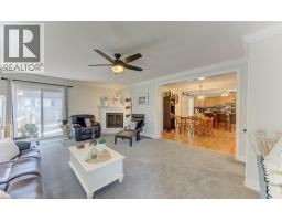 4 WELLINGTON Street - 20